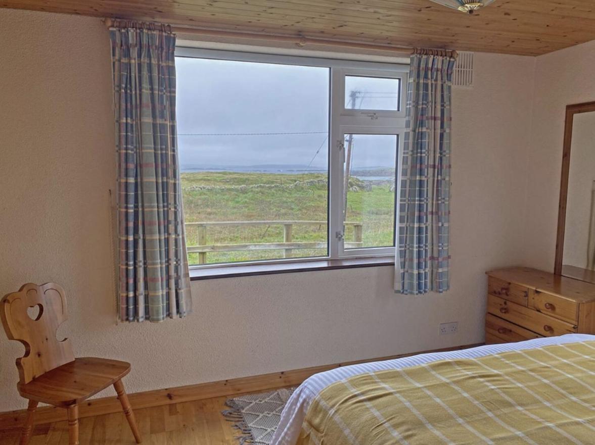 Lands End Cottage - Connemara Aughrus More ภายนอก รูปภาพ