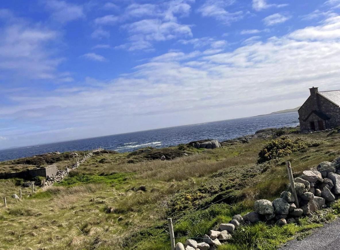 Lands End Cottage - Connemara Aughrus More ภายนอก รูปภาพ
