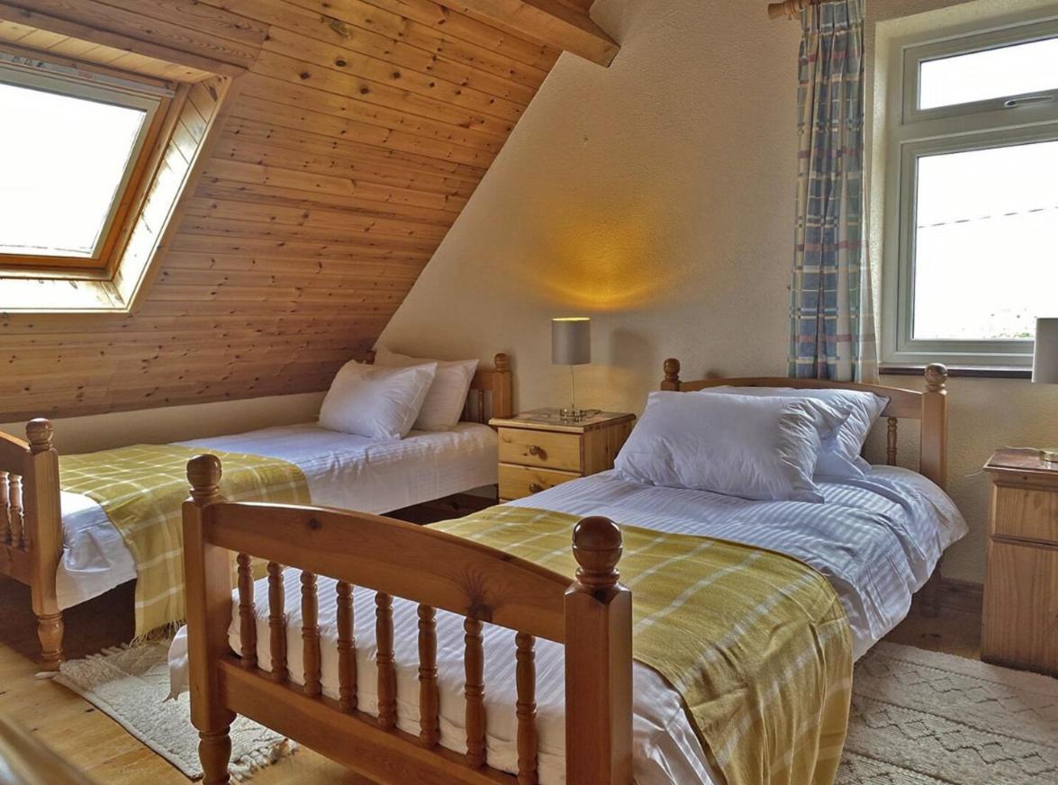 Lands End Cottage - Connemara Aughrus More ภายนอก รูปภาพ